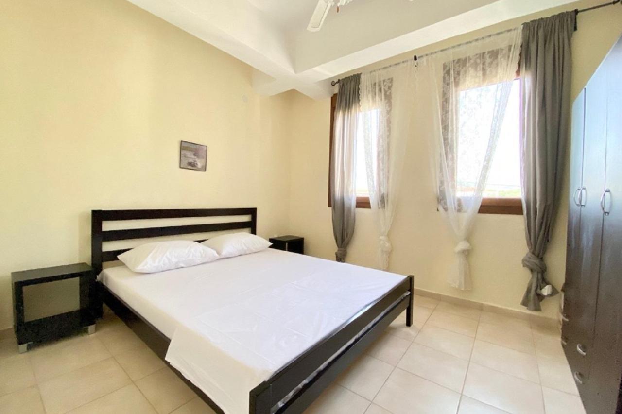 Vladi Guest House Gerakini Sithonia Luaran gambar